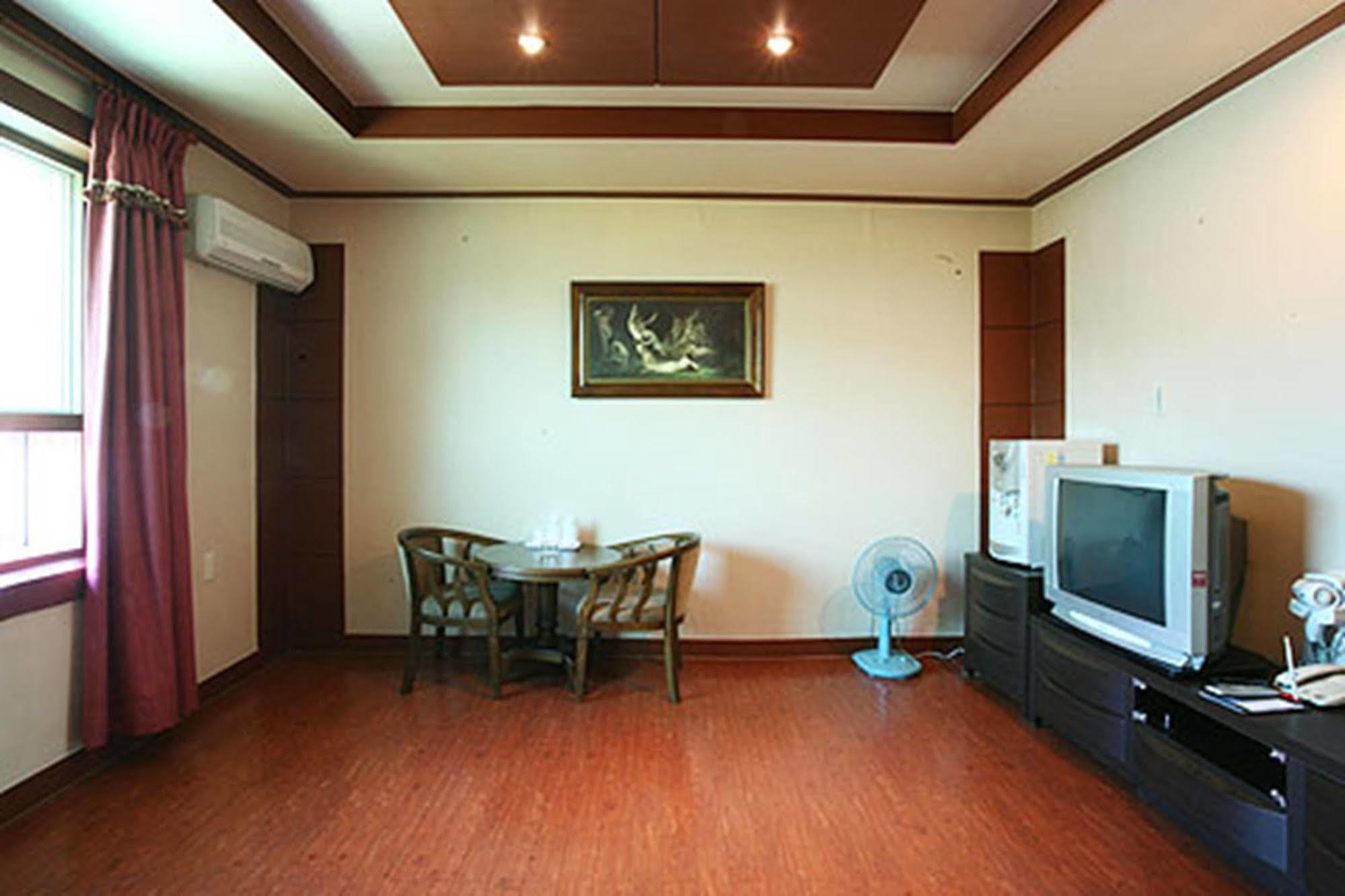 יאוסו Am Ort Hotel מראה חיצוני תמונה